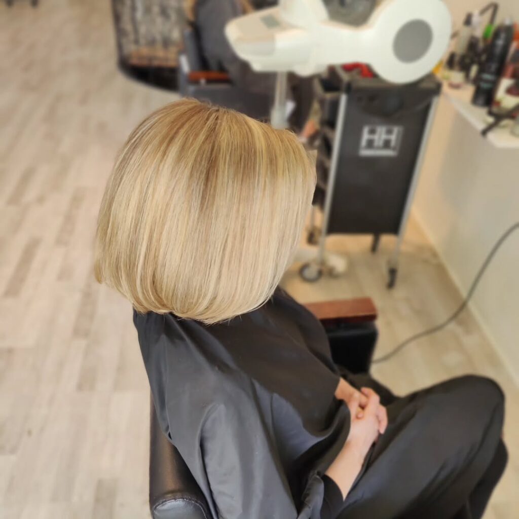 Shorthair Balayage🥰.#shorthair #babylights #balayage #balayaghair #hairtransformation #hairdre (2)